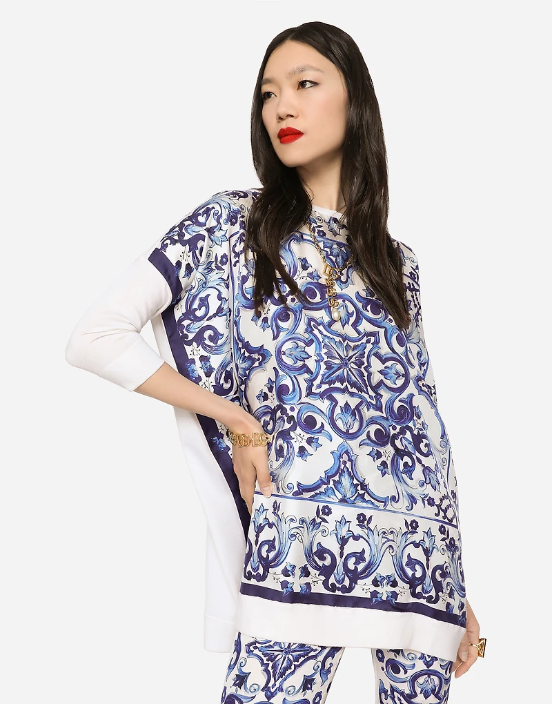 Silk twill crew-neck pullover with majolica print