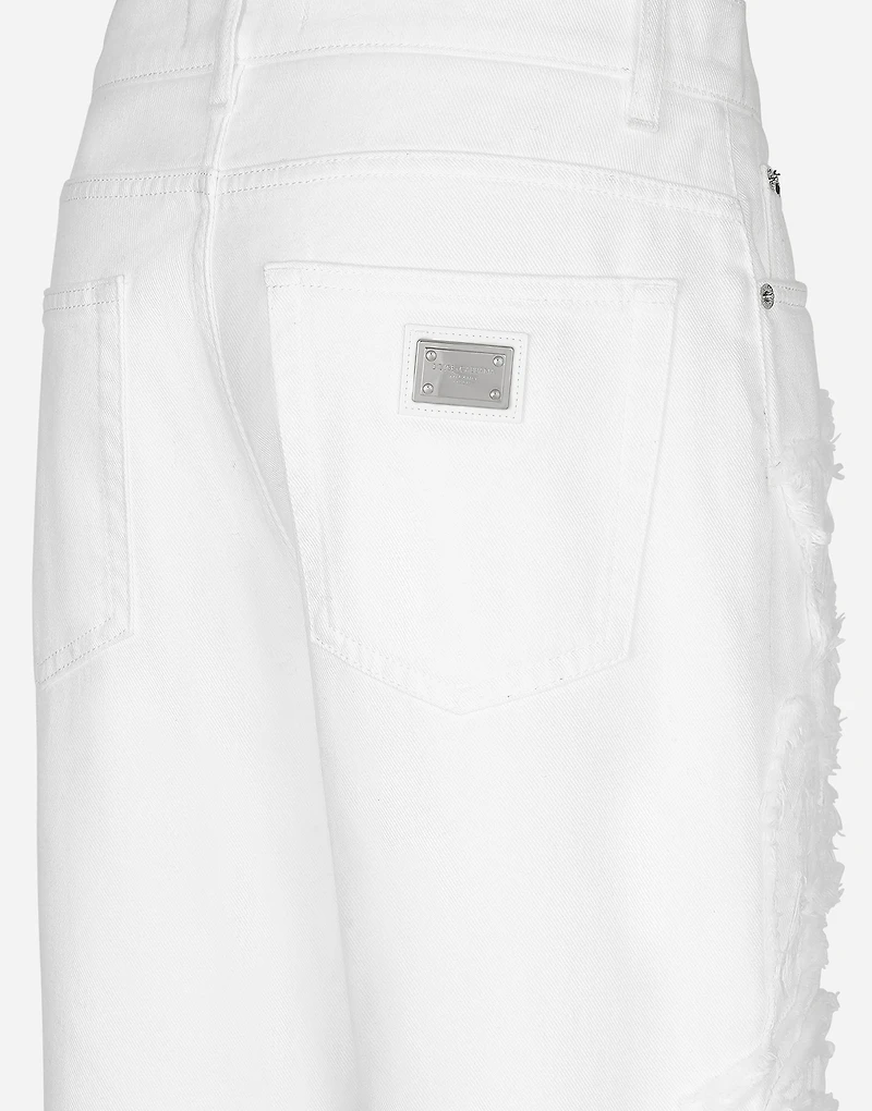 Boyfriend jeans with embroidery