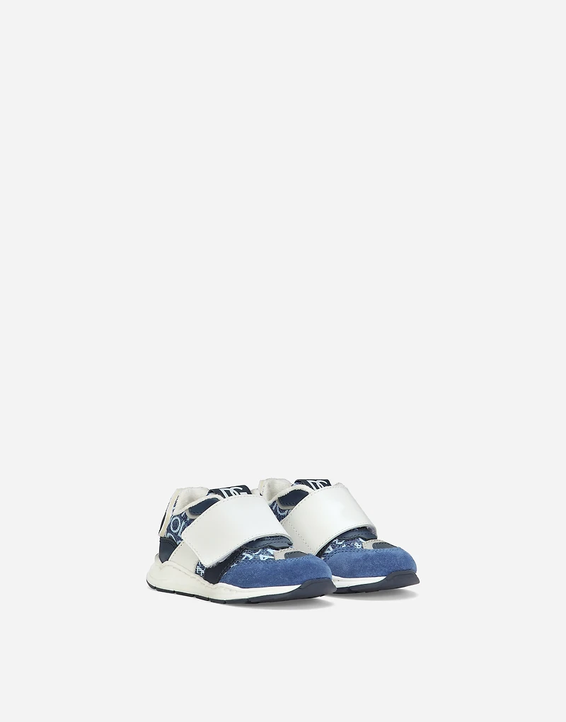 Mixed-material Air Master sneakers