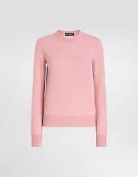 Cashmere sweater with inside-out seams