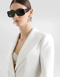 Single-breasted woolen Turlington blazer