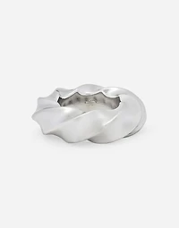 Rigid torchon bracelet