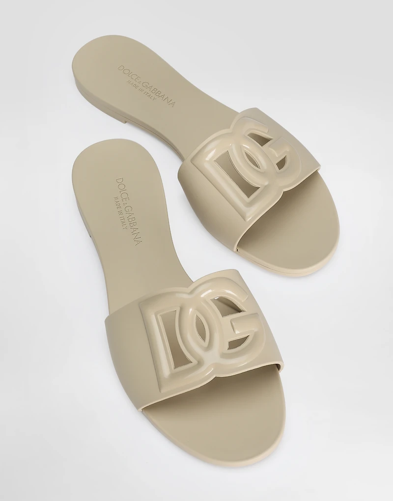 Rubber beachwear sliders