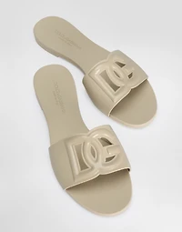 Rubber beachwear sliders