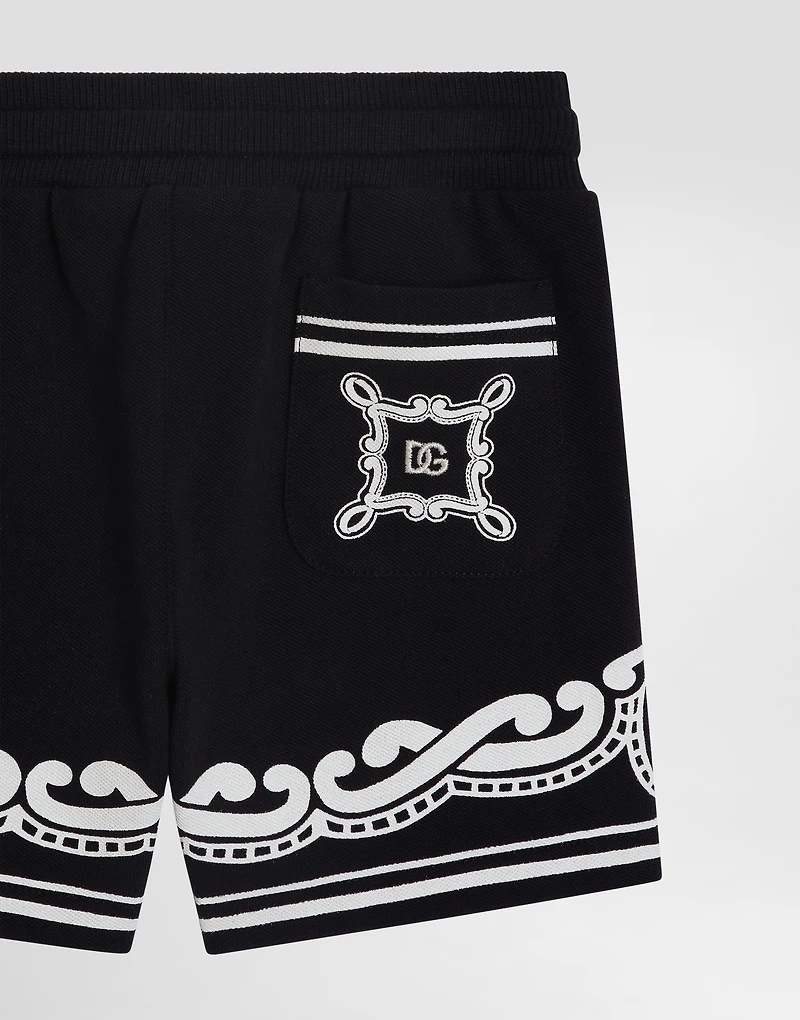 Piqué shorts with bandanna print