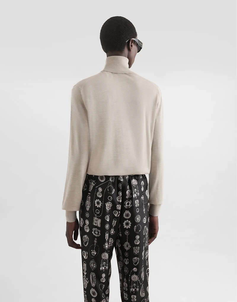 Cashmere turtleneck pullover