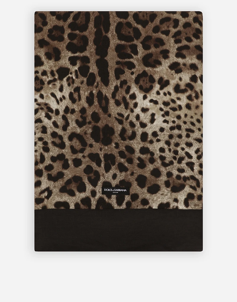 4–Seater Linen Tablecloth