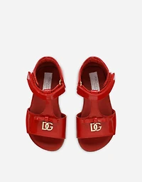 Patent leather first steps sandals with metal DG logo