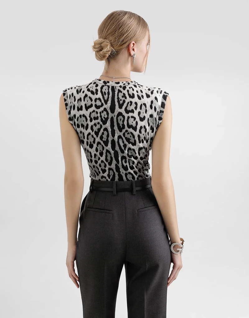 Silk tank top with leopard print