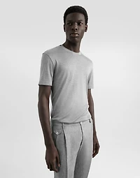 Short-sleeved silk t-shirt
