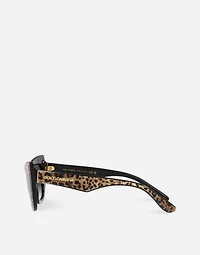 New print sunglasses