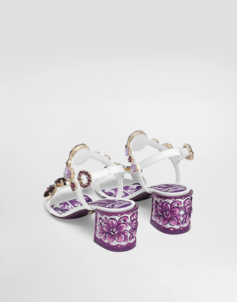 Patent leather sandal with jewel embroidery