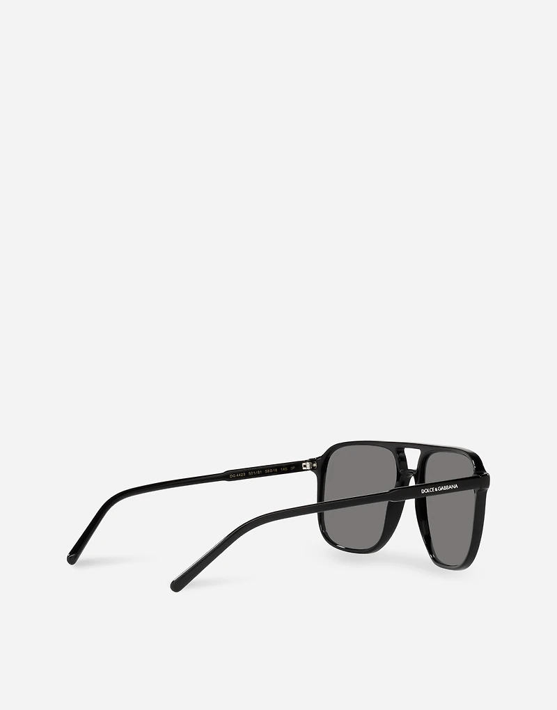 Thin profile sunglasses