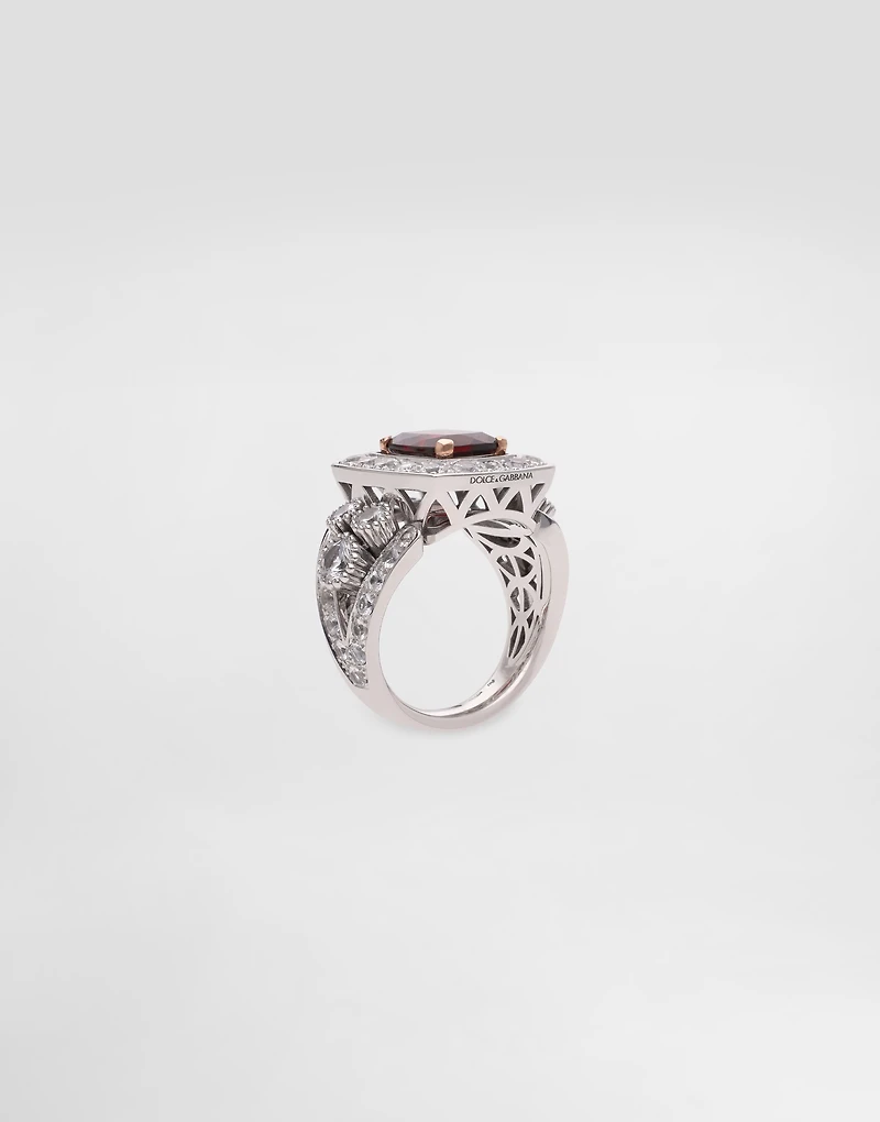 Eleganza Ring 18-carat white and rose gold, garnet, sapphires