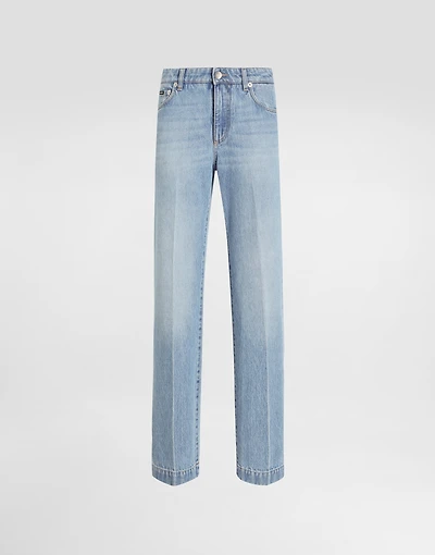 Loose denim jeans with pressed pleat
