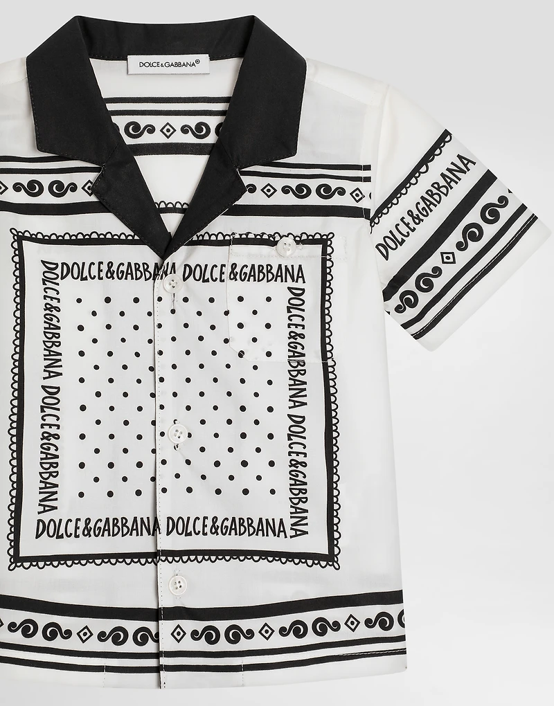 Poplin shirt with bandanna print