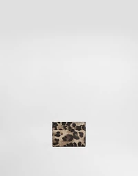 Dauphine card holder with plate