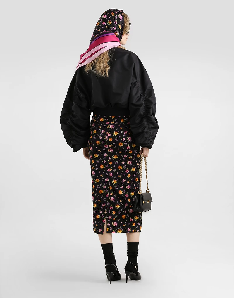 Small rose bouquets-print straight charmeuse skirt