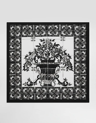 Majolica-print 70x70 silk scarf
