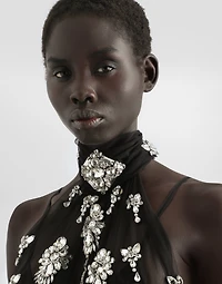 Long dress in tulle embroidered with rhinestones