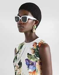Flower bouquet-print top