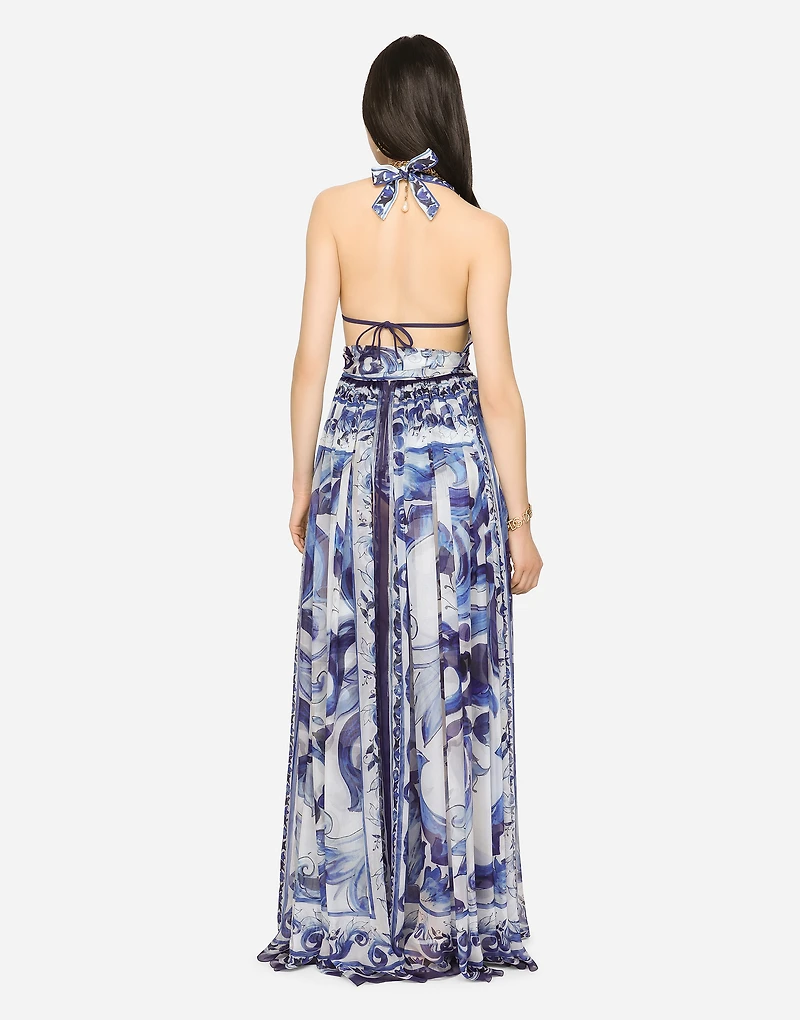 Long sleeveless chiffon dress with majolica print