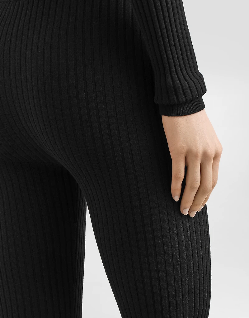 Ribbed wool leggings