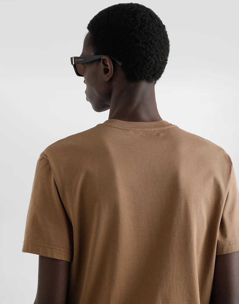 cotton t-shirt with embroidery patch