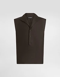 Three-button sleeveless linen shirt