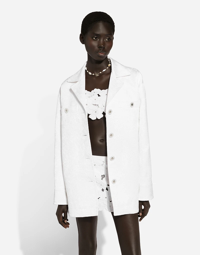 Short single-breasted brocade coat