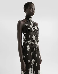 Long dress in tulle embroidered with rhinestones