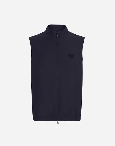 Woolen vest with tag
