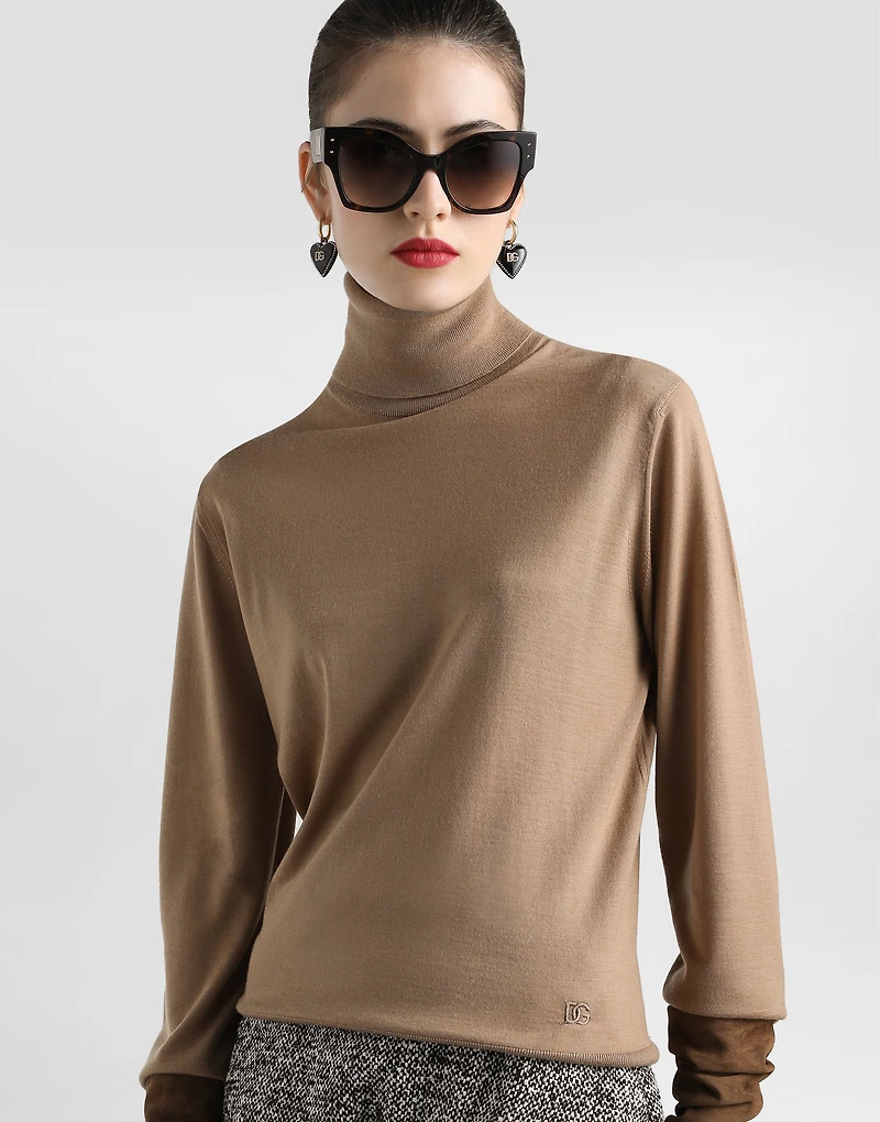 Cashmere turtleneck pullover