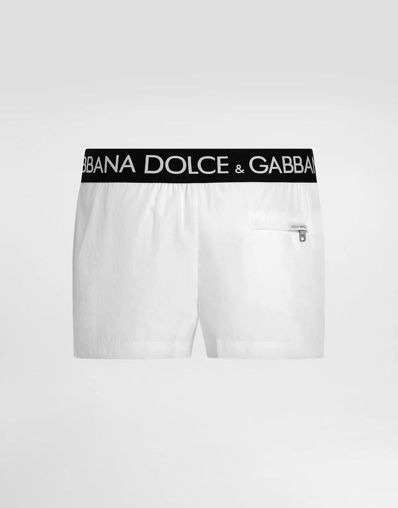 Short swim trunks with branded stretch waistband