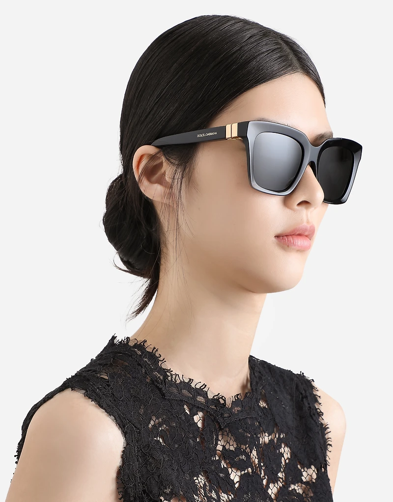 DG Hinge Sunglasses