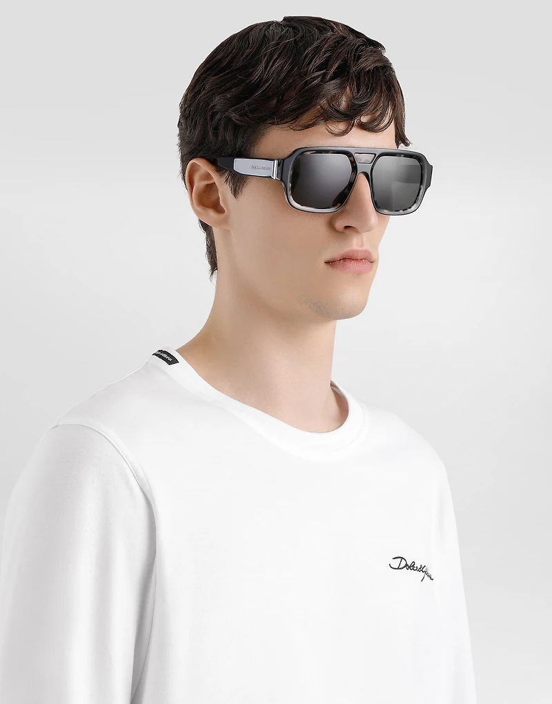 cotton t-shirt with embroidery