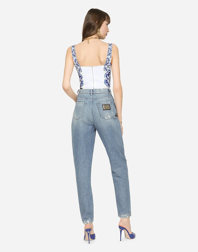 Jeans with mini-ripped details