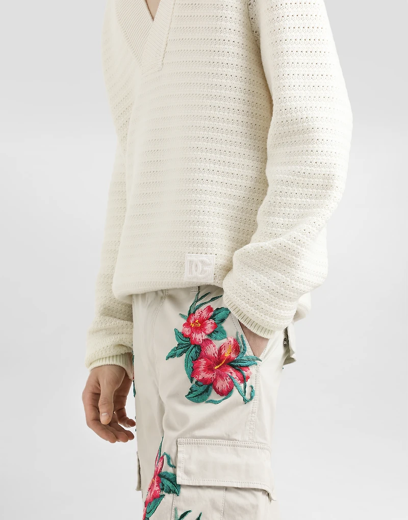 Wool V-neck sweater with DG embroidery