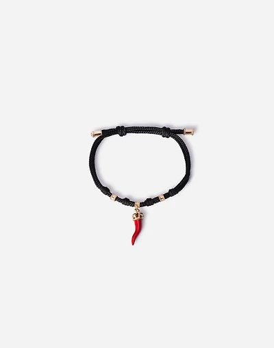 Good Luck Bracelet fabric with a pendant in 18 carat yellow gold