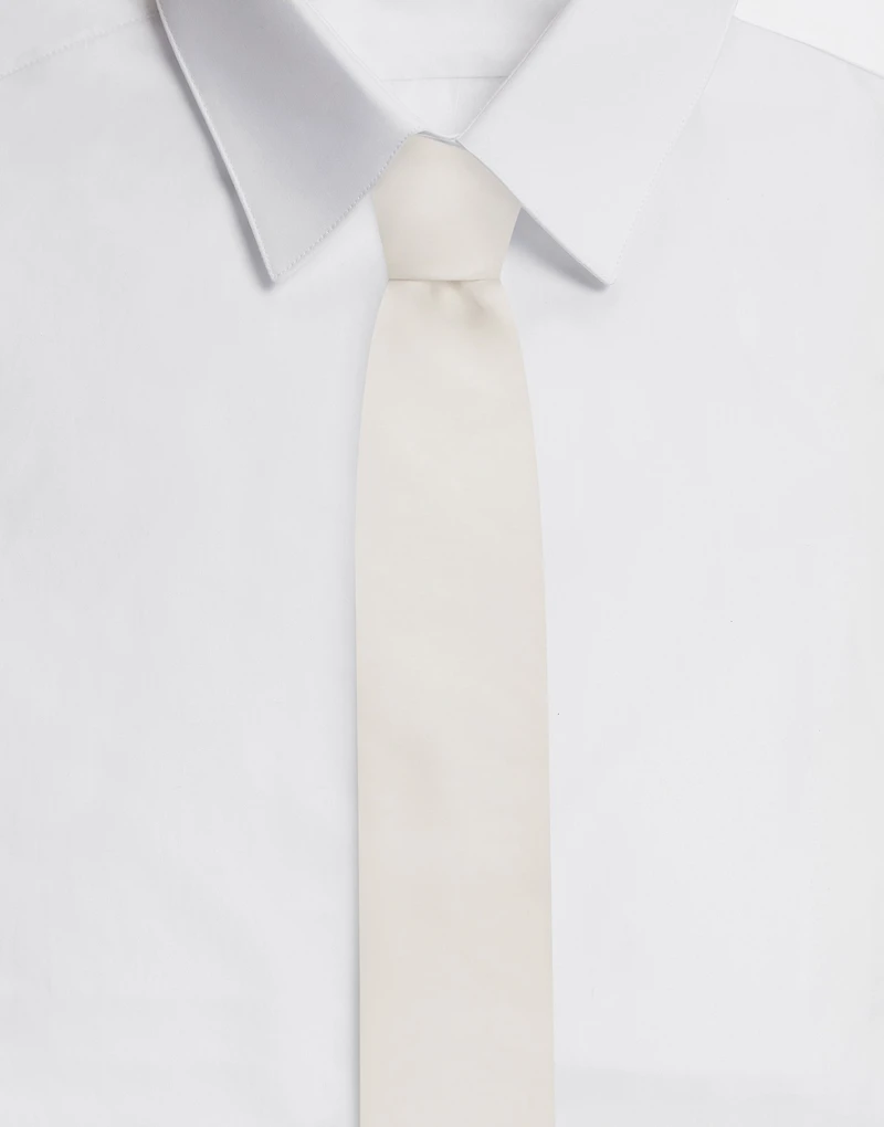 6-cm silk blade tie with DG logo embroidery
