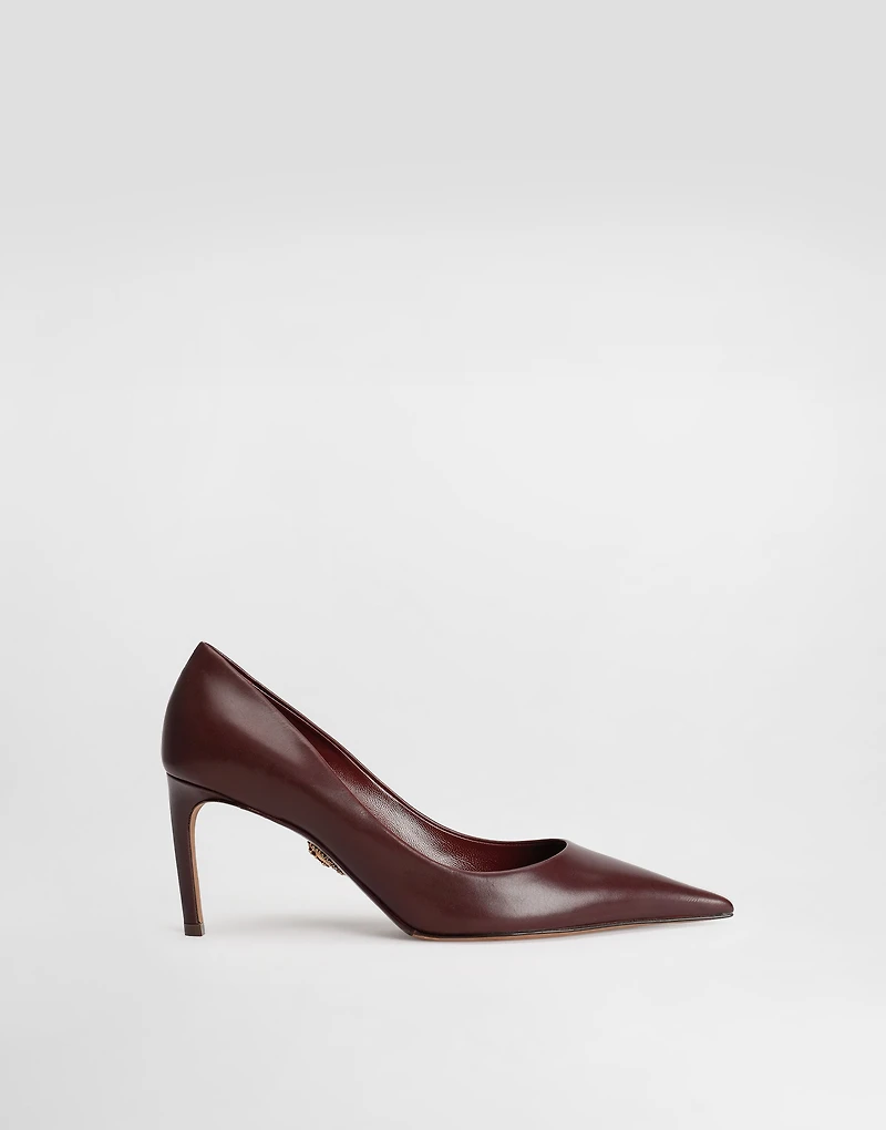 Devotion calfskin pumps