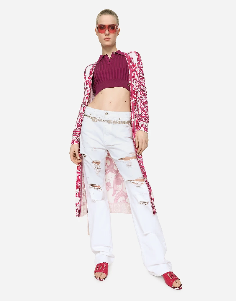 Boyfriend jeans with rips
