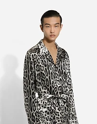 Leopard-print satin robe