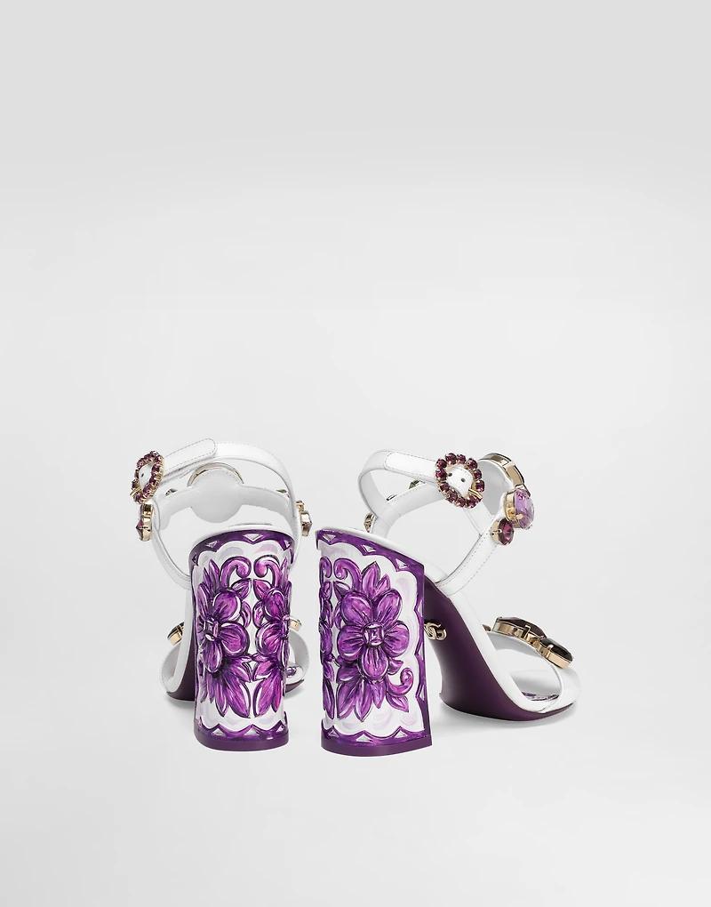 Patent leather sandal with jewel embroidery