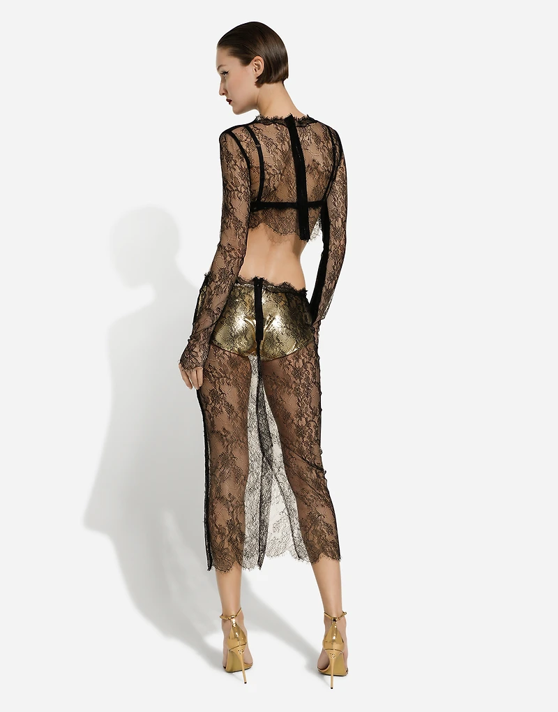 Long-sleeved Chantilly lace crop top