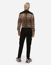 Leopard-print cotton shirt with multiple pockets