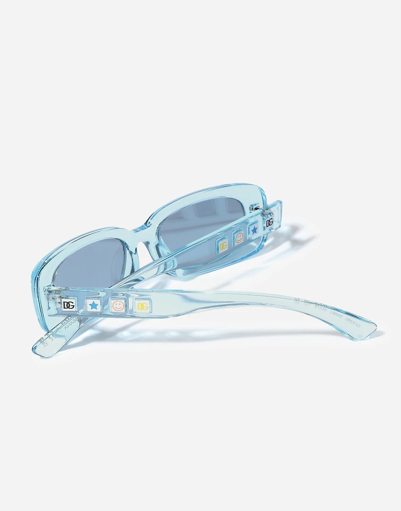 DG logo sunglasses