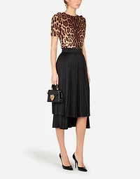 Short-sleeved leopard-print cady top