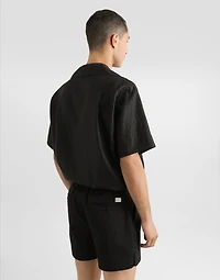 Three-button short-sleeved linen shirt
