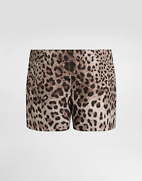 Short swim trunks with leopard print